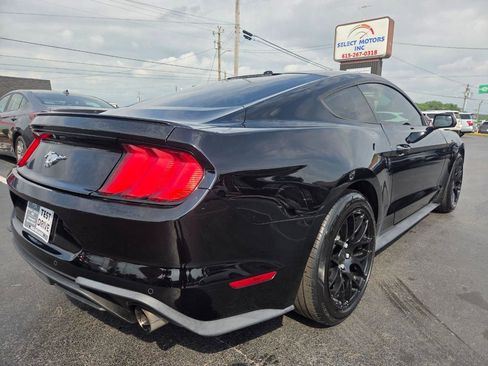 Used 2019 Ford Mustang Coupe w/ Equipment Group 101A RWD image 5