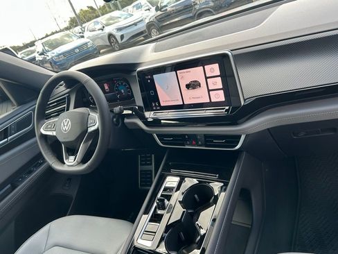 New 2026 Volkswagen Atlas Cross Sport SEL R-Line image 33