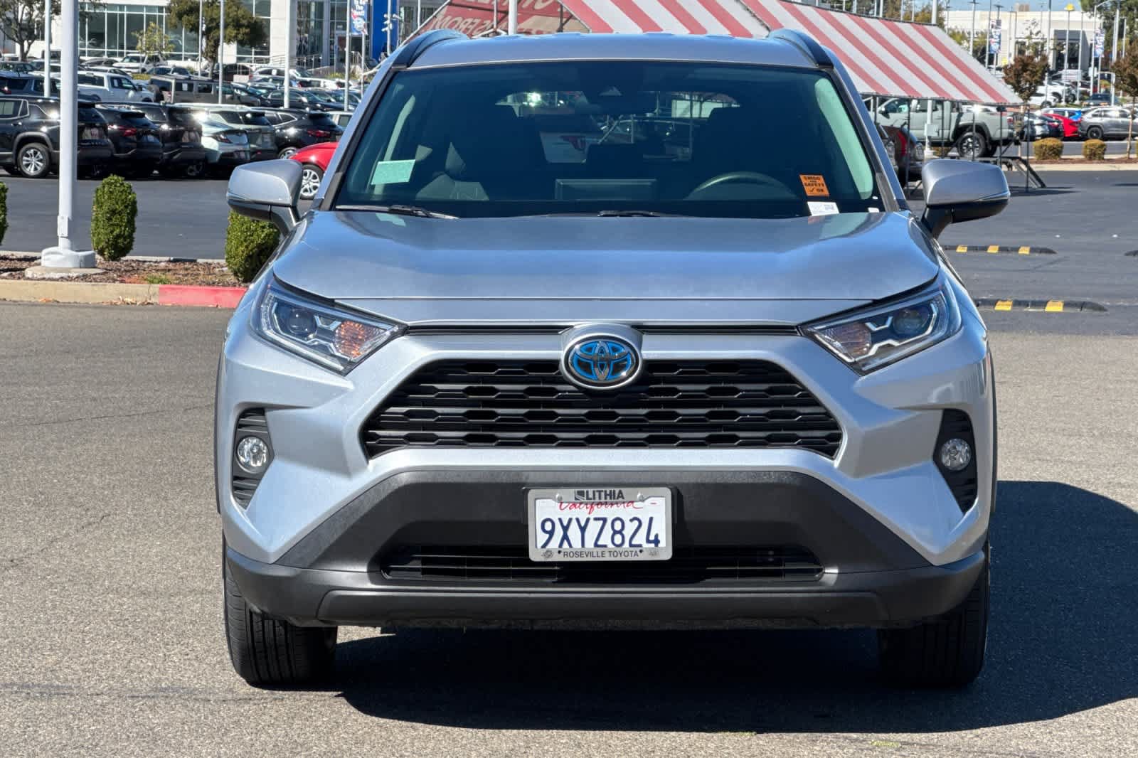 Used 2021 Toyota RAV4 XLE AWD/4WD image 10