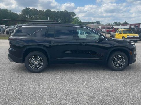 New 2026 Chevrolet Traverse LT FWD image 7