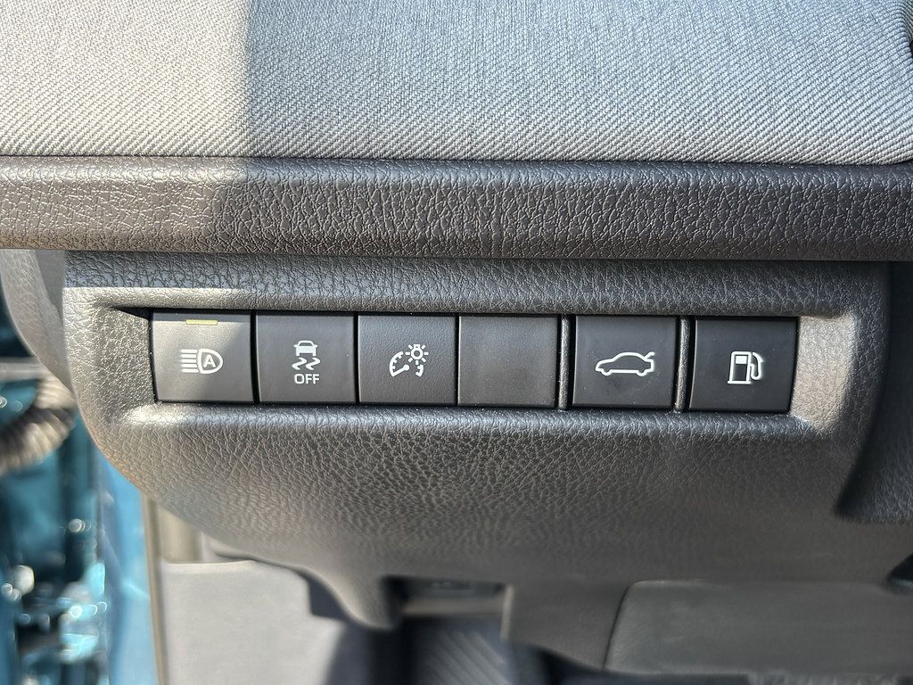 Used 2026 Toyota Camry LE w/ Convenience Package FWD image 26