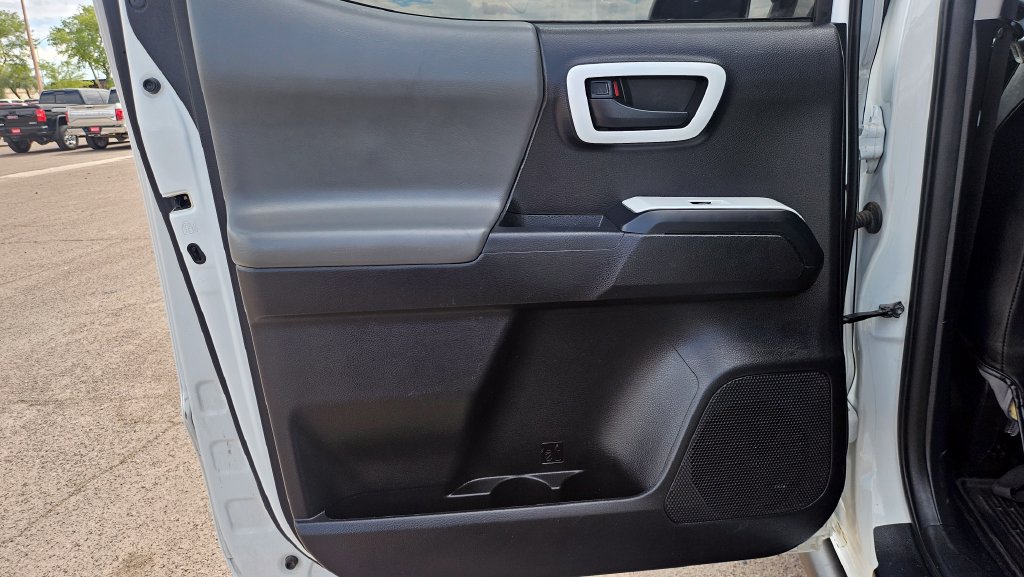 Used 2020 Toyota Tacoma SR RWD image 23