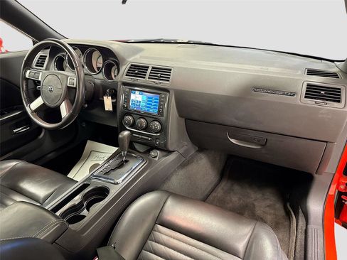 Used 2010 Dodge Challenger R/T image 25
