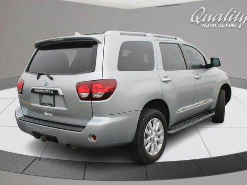 Used 2020 Toyota Sequoia Platinum image 4