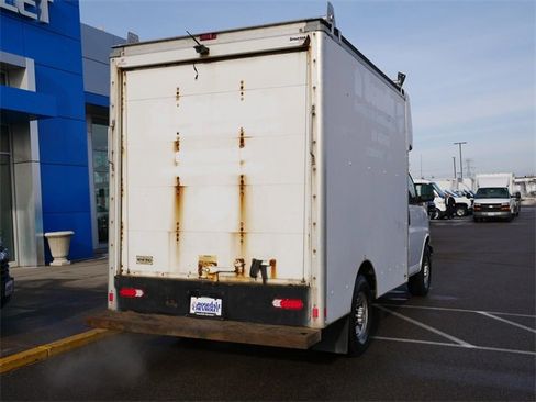 Used 2017 Chevrolet Express 3500 image 27