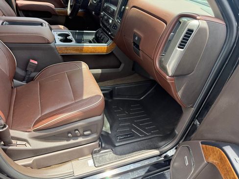 Used 2015 Chevrolet Silverado 1500 High Country w/ High Country Premium Package image 54