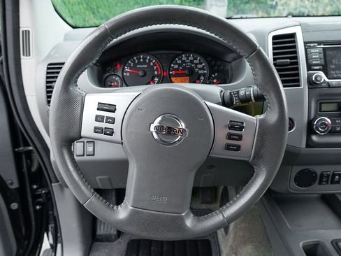 Used 2017 Nissan Frontier SV w/ SV Value Truck Package RWD image 20