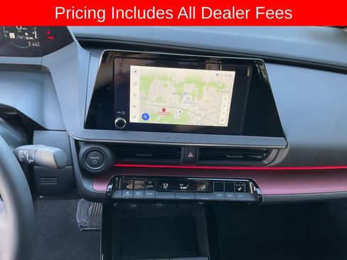 Used 2025 Toyota Prius Plug-In Hybrid FWD image 13