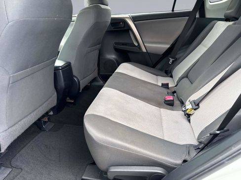 Used 2014 Toyota RAV4 LE AWD/4WD image 13
