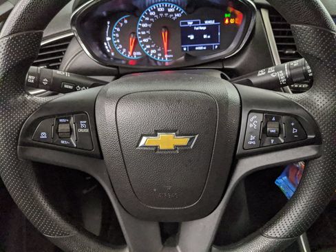 Used 2020 Chevrolet Trax LS w/ Tint and Cruise Package FWD image 11