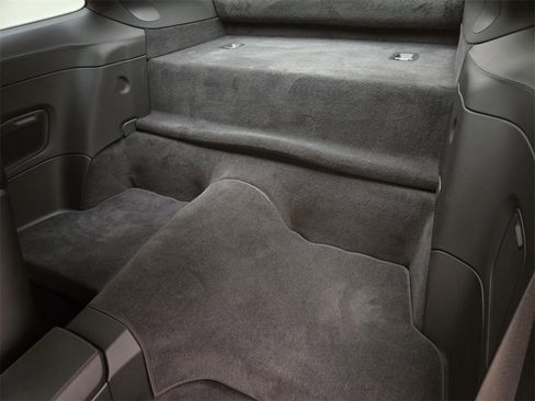 Used 2024 Porsche 911 Carrera T image 18