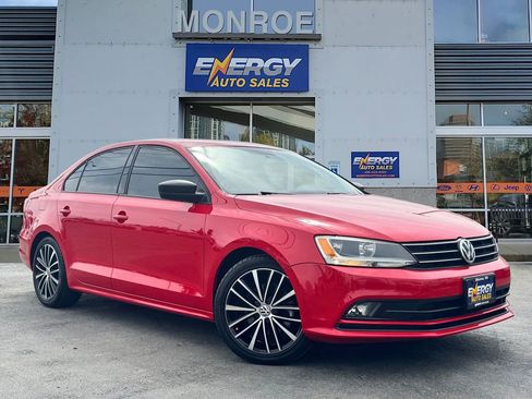 Used 2016 Volkswagen Jetta Sport FWD image 1