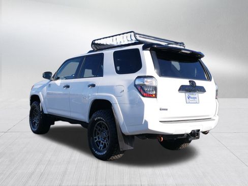 Used 2020 Toyota 4Runner SR5 image 5