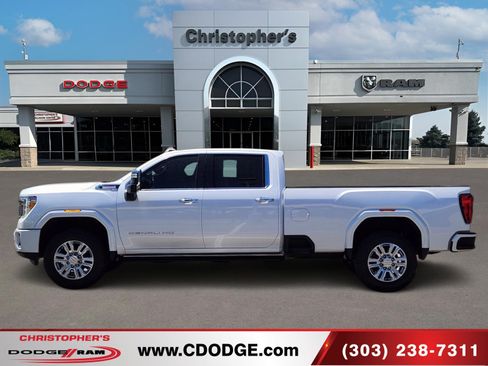 Used 2023 GMC Sierra 3500 Denali w/ Denali Ultimate Package AWD/4WD image 6