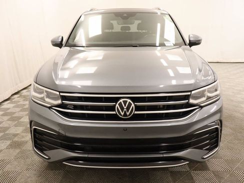 Used 2022 Volkswagen Tiguan SEL R-Line AWD/4WD image 4
