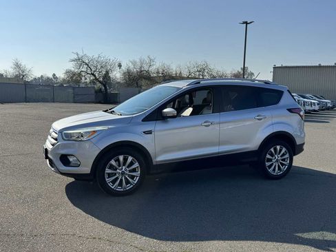 Used 2018 Ford Escape Titanium image 6