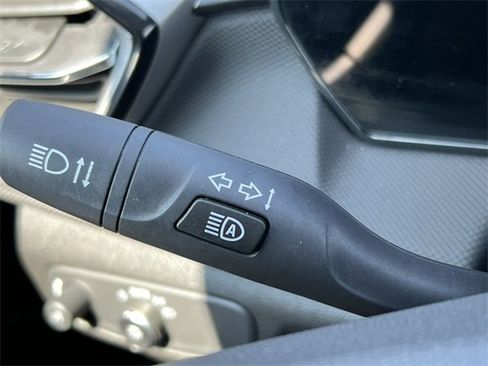 Used 2025 Chevrolet TrailBlazer LT image 18