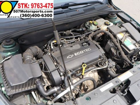 Used 2014 Chevrolet Cruze LS FWD image 17