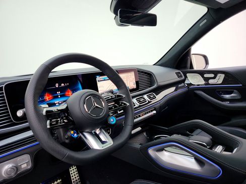 New 2026 Mercedes-Benz GLS 63 AMG 4MATIC image 16