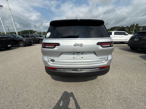 Used 2024 Jeep Grand Cherokee L Laredo AWD/4WD image 4