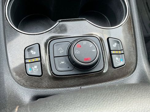 Used 2023 GMC Acadia AT4 w/ Technology Package image 21