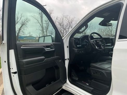 Used 2022 Chevrolet Silverado 1500 LTZ image 15