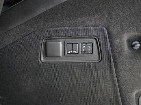Used 2021 Cadillac Escalade Sport Platinum RWD image 24