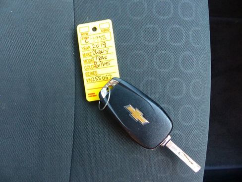 Used 2019 Chevrolet Trax LS image 45