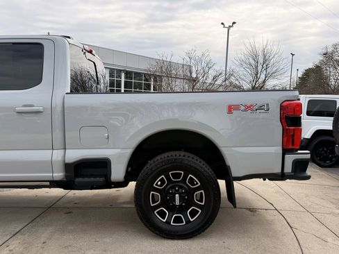 Used 2025 Ford F250 Platinum image 8