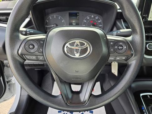 Used 2024 Toyota Corolla LE FWD image 27