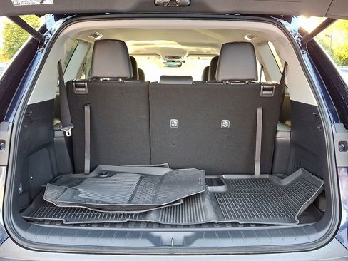 Used 2025 Toyota Grand Highlander AWD Hybrid image 28