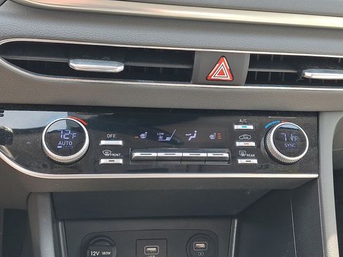 Certified 2023 Hyundai Sonata SEL w/ Cargo Package FWD image 15