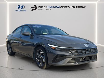 Certified 2025 Hyundai Elantra Limited