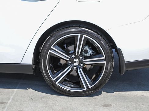 Used 2023 Honda Accord Sport image 10