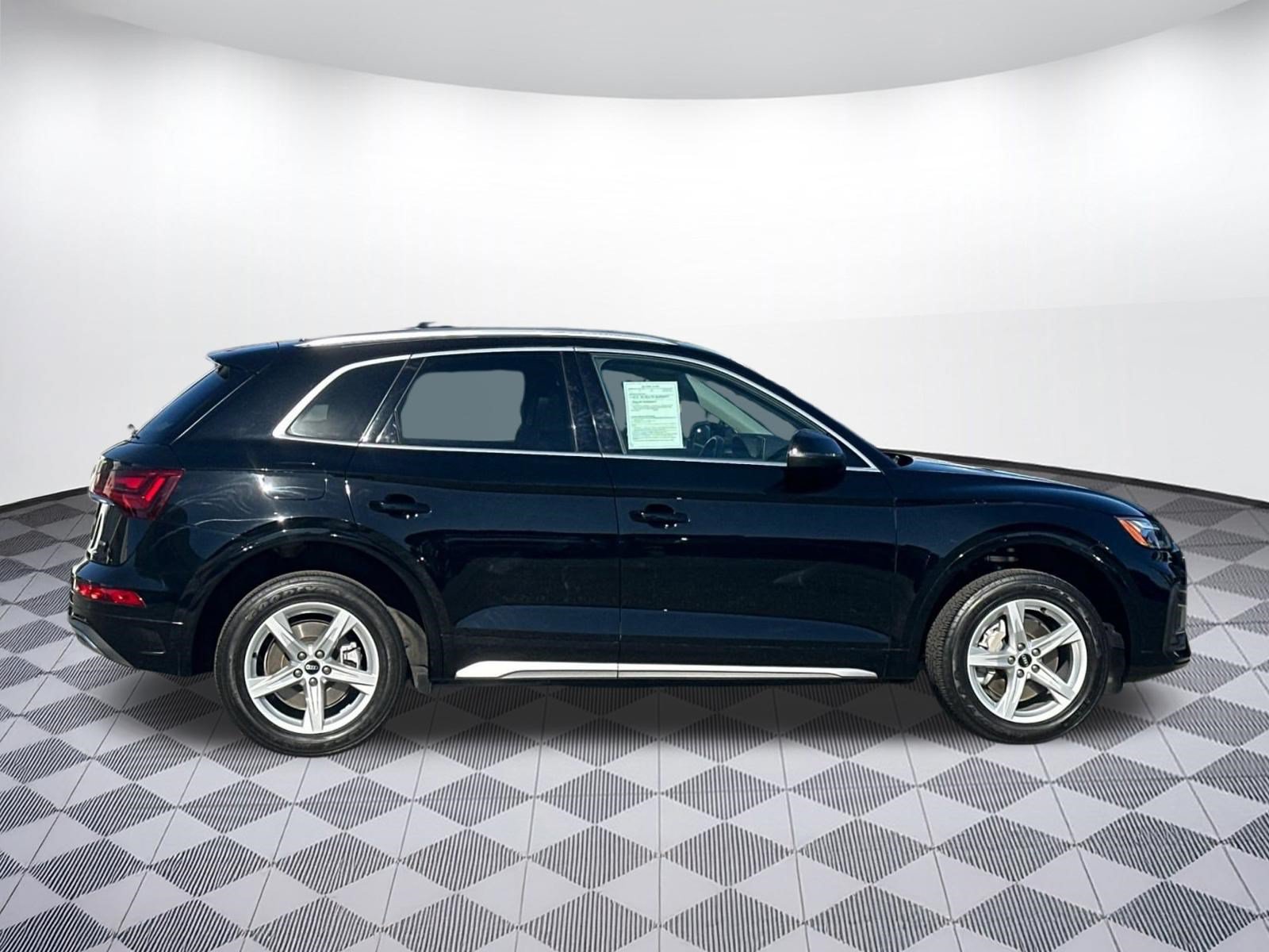 Used 2023 Audi Q5 2.0T Premium w/ Convenience Package AWD/4WD image 7