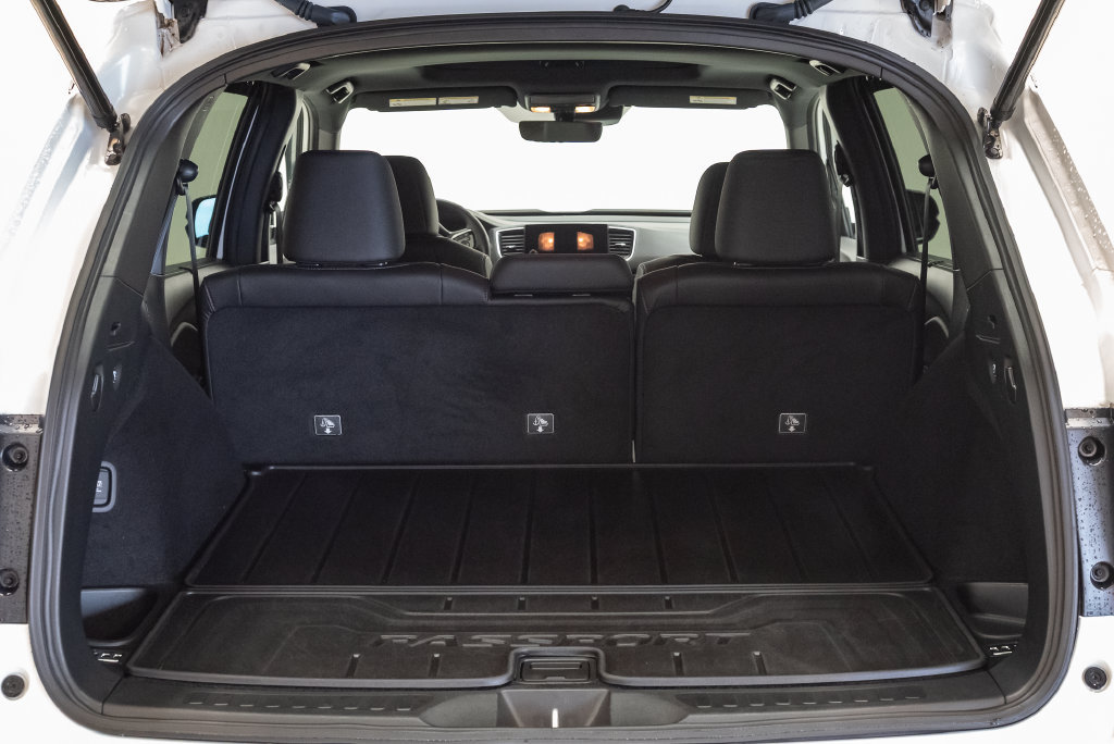 Used 2024 Honda Passport Black Edition image 39
