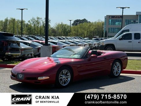 Used 2004 Chevrolet Corvette Convertible w/ Preferred Equipment Group image 3