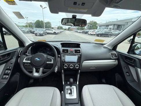 Used 2017 Subaru Forester 2.5i Premium AWD/4WD image 23