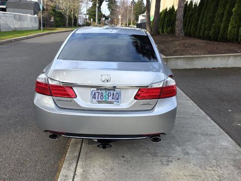 Used 2014 Honda Accord Touring image 6