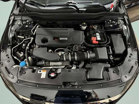 Used 2018 Honda Accord Sport image 28