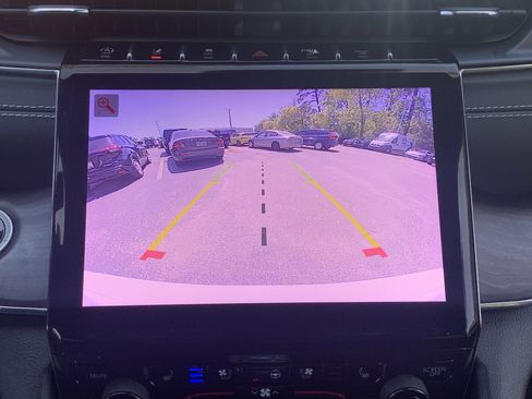 Used 2023 Jeep Grand Cherokee L Overland RWD image 24