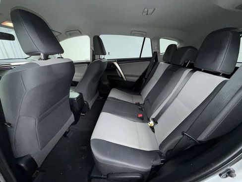 Used 2015 Toyota RAV4 LE image 13