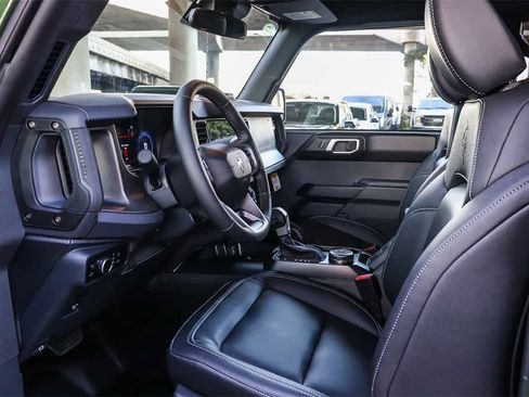 New 2025 Ford Bronco Badlands image 18
