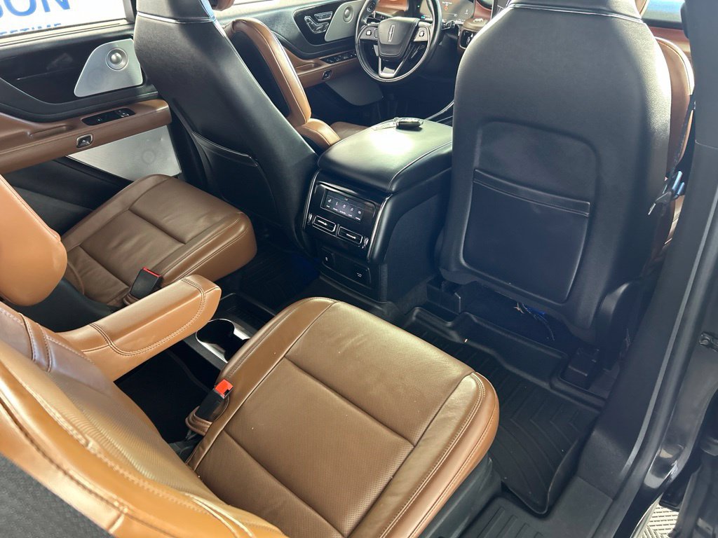 Used 2020 Lincoln Aviator Reserve w/ Equipment Group 202A AWD/4WD image 26