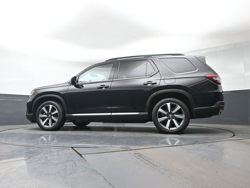 Used 2023 Honda Pilot Touring image 30