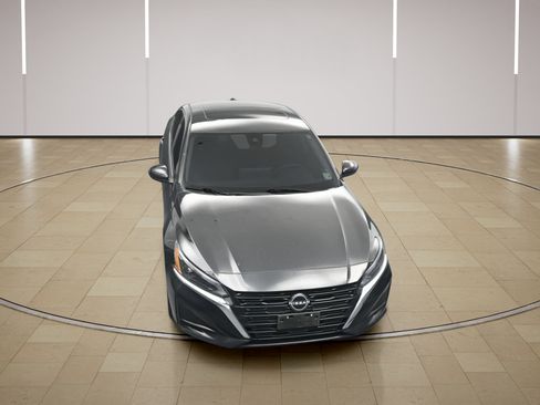 Certified 2025 Nissan Altima 2.5 SR FWD image 30