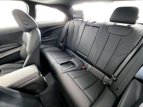 Used 2025 BMW M240i xDrive Coupe image 32