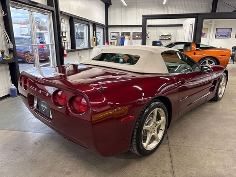 Used 2003 Chevrolet Corvette Convertible w/ Preferred Equipment Group1 image 11