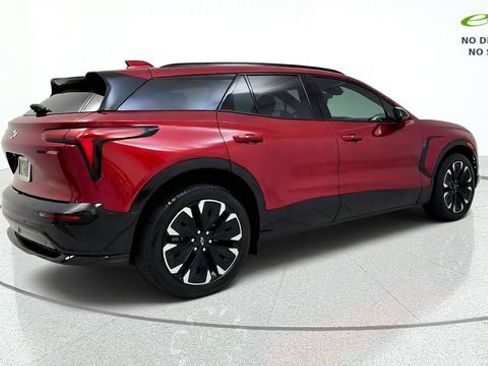 Used 2024 Chevrolet Blazer EV RS AWD/4WD image 8
