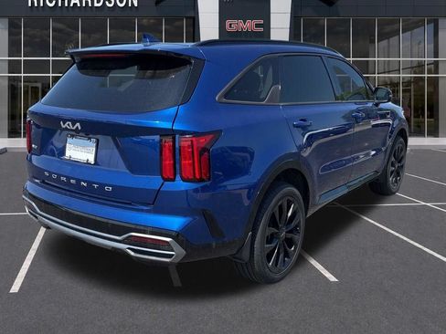 Used 2022 Kia Sorento X-Line EX AWD/4WD image 3